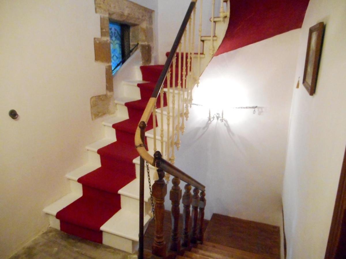 Logis De La Meschaussee, Dans Donjon Du Xie Siecle Canet  Dış mekan fotoğraf