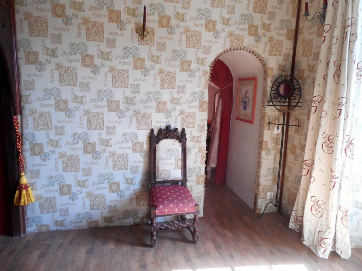 Logis De La Meschaussee, Dans Donjon Du Xie Siecle Canet  Dış mekan fotoğraf