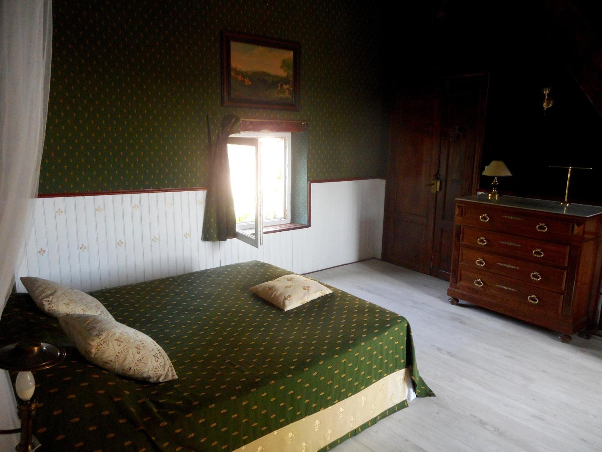 Logis De La Meschaussee, Dans Donjon Du Xie Siecle Canet  Dış mekan fotoğraf
